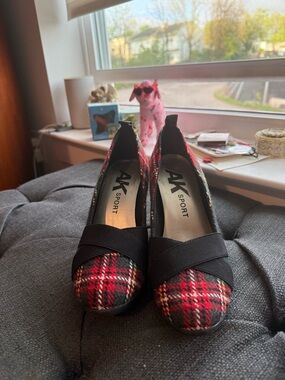 Anne Klein Red Plaid Elastic Cross-Band Pumps